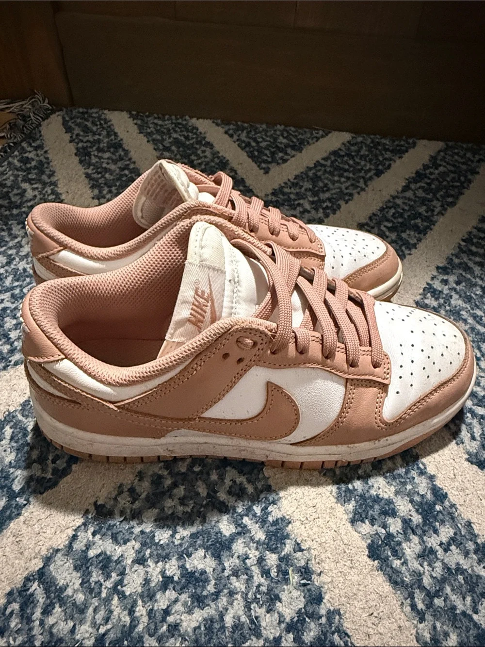 Nike Women's Low-Top Sneakers in Blush Pink and White
